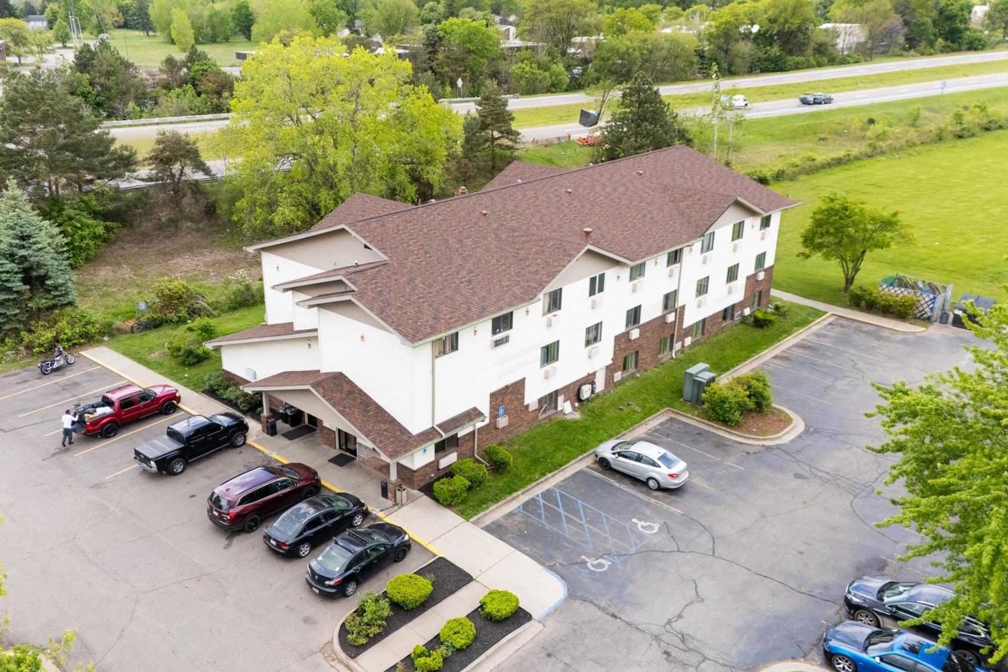 Super Inn By Oyo Lansing Mi Exterior photo